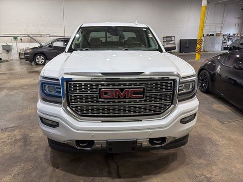 Used 2018 GMC Sierra 1500 Denali w/ Denali Ultimate Package AWD/4WD image 2