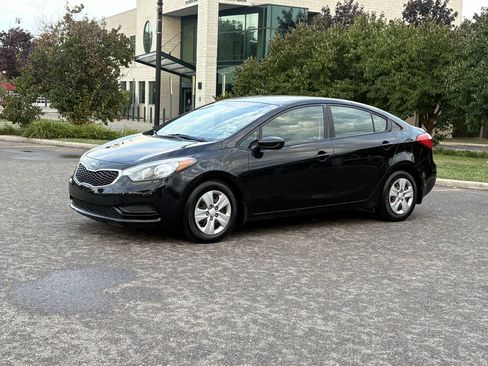 Used 2015 Kia Forte LX FWD image 5