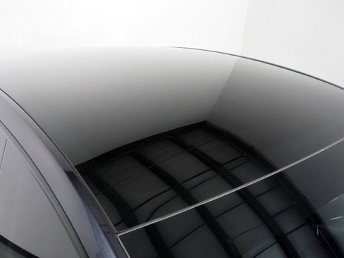 Used 2024 Tesla Model Y Long Range image 5