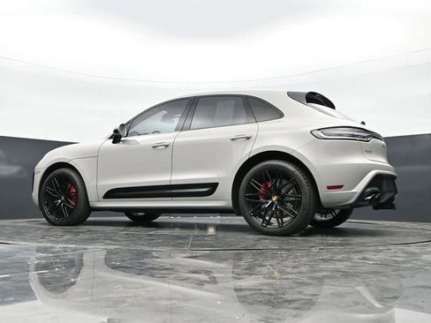 Used 2022 Porsche Macan GTS AWD/4WD image 42