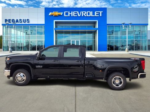 New 2026 Chevrolet Silverado 3500 LT image 3
