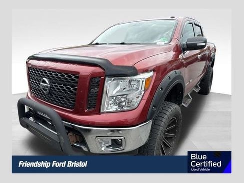 Used 2019 Nissan Titan SV AWD/4WD image 1