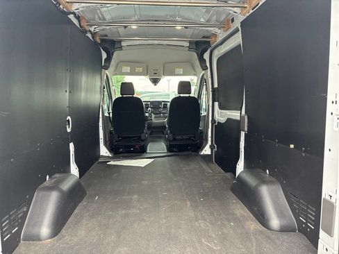 Used 2023 Ford Transit 250 Medium Roof w/ Load Area Protection Package RWD image 8