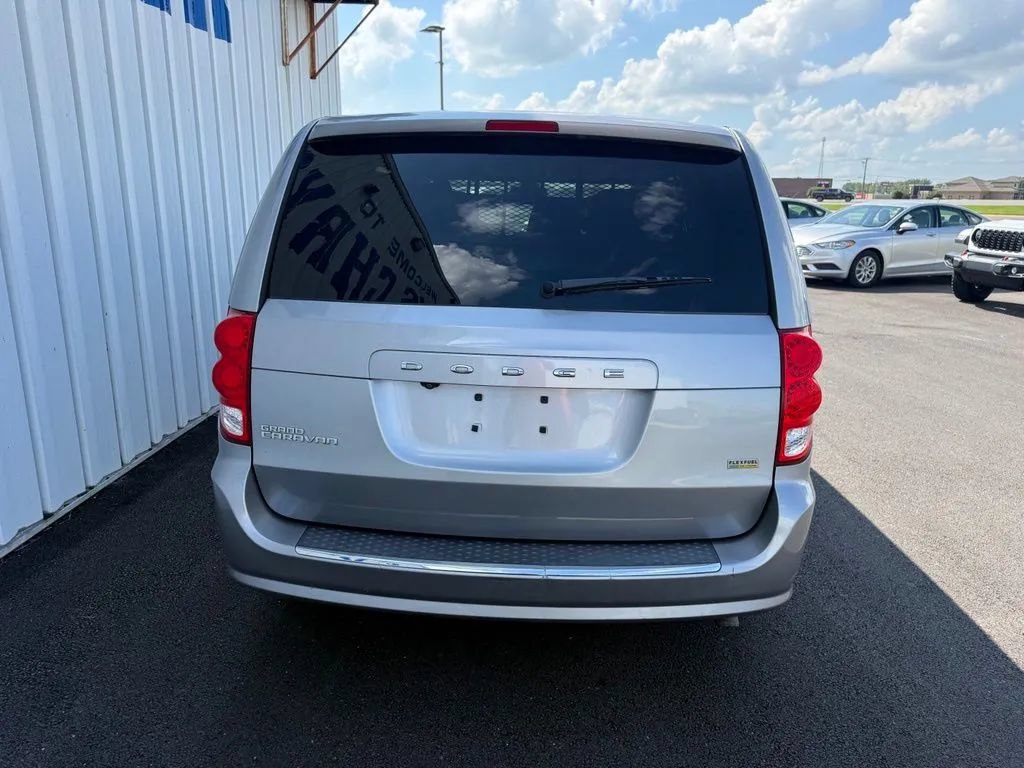 Used 2019 Dodge Grand Caravan SE FWD image 7