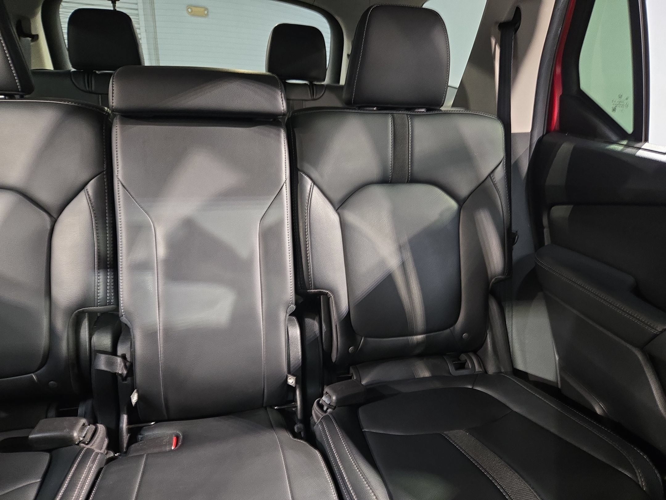 Used 2025 Honda Pilot EX-L image 14