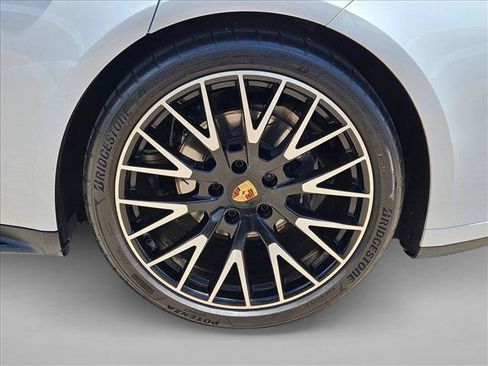 Used 2025 Porsche Panamera 4 AWD/4WD image 25