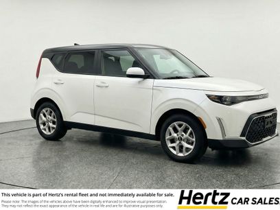 Used 2025 Kia Soul LX w/ LX Technology Package