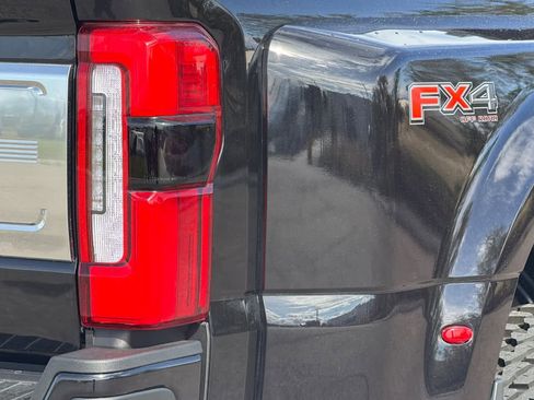 Used 2024 Ford F450 Limited w/ FX4 Off-Road Package AWD/4WD image 27