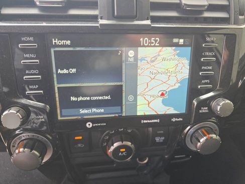 Used 2024 Toyota 4Runner TRD Off-Road Premium image 22