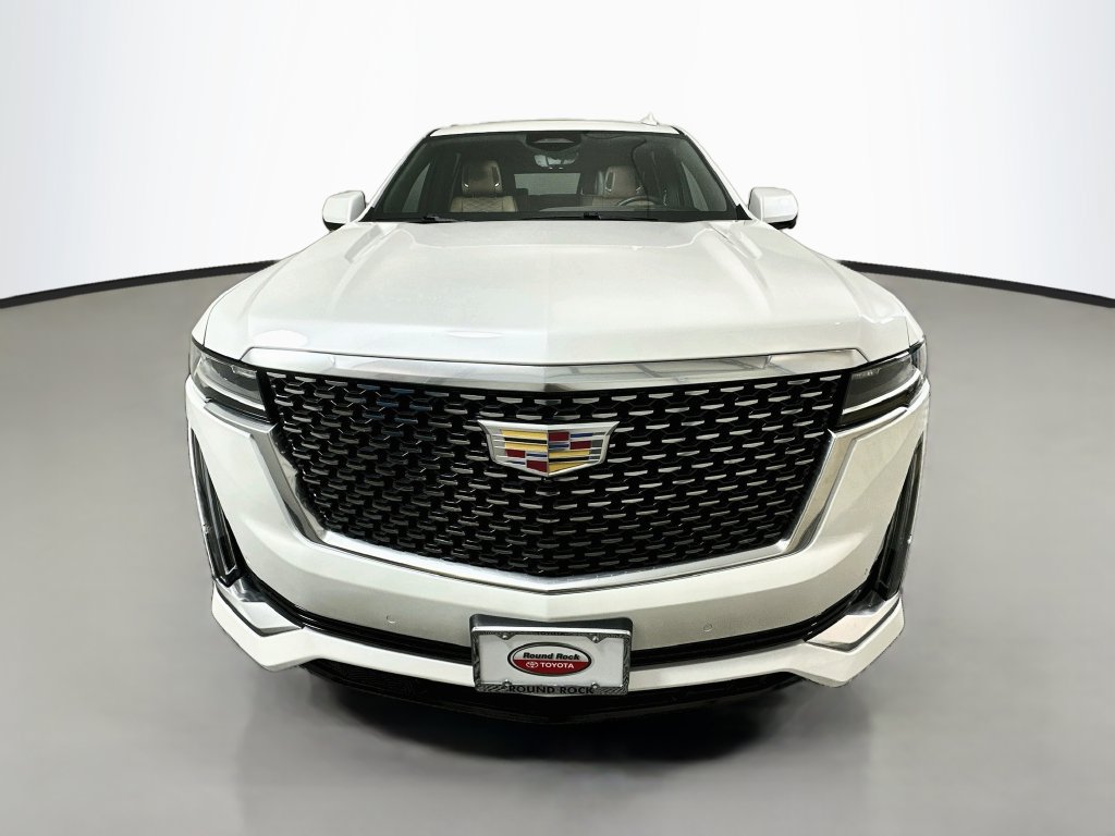 Used 2023 Cadillac Escalade Premium Luxury RWD image 2