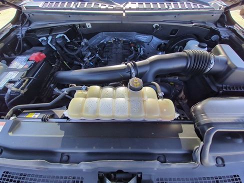 Used 2021 Ford Expedition Limited image 18