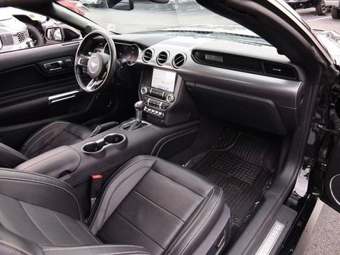 Used 2021 Ford Mustang GT Premium w/ Equipment Group 401A RWD image 26