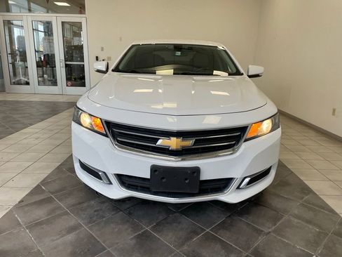 Used 2017 Chevrolet Impala LT image 3