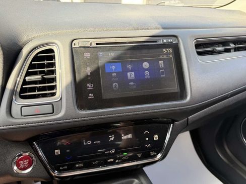 Used 2018 Honda HR-V EX image 22
