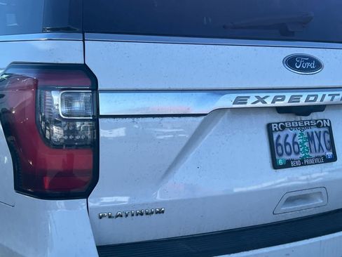 Used 2021 Ford Expedition Platinum AWD/4WD image 10