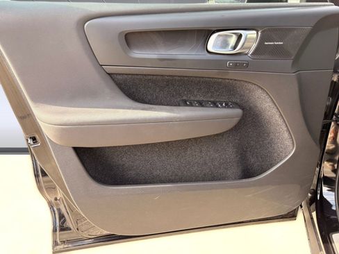 Certified 2023 Volvo C40 P8 Recharge Ultimate image 22