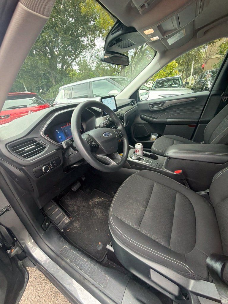 Used 2025 Ford Escape Active FWD image 4