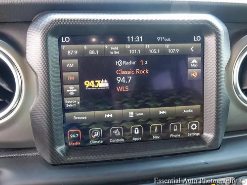 Used 2021 Jeep Wrangler Unlimited Rubicon w/ Dual Top Group AWD/4WD image 16