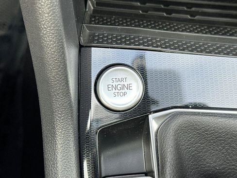 New 2026 Volkswagen Taos SEL image 22