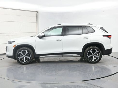Used 2025 Volkswagen Tiguan SE AWD/4WD image 22