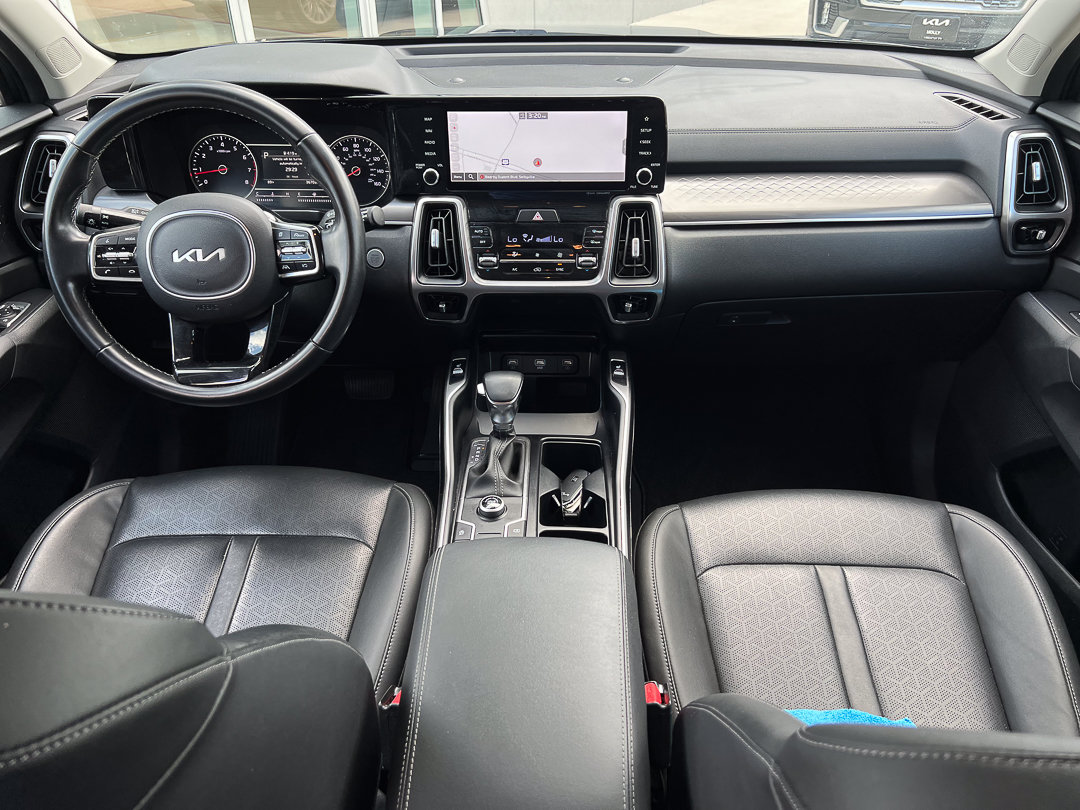 Used 2022 Kia Sorento S FWD image 34