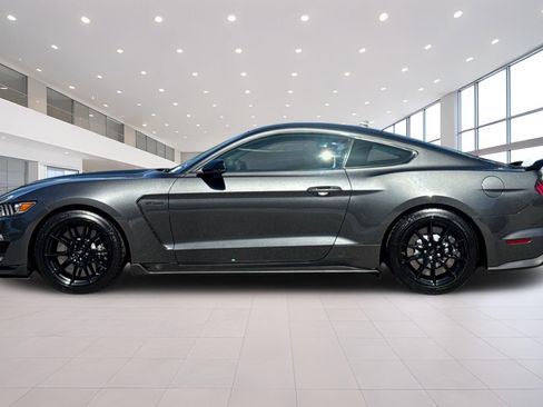 Used 2020 Ford Mustang Shelby GT350 w/ Technology Package RWD image 7