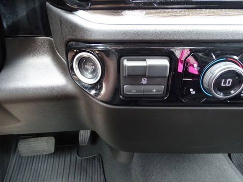 Certified 2025 Chevrolet Silverado 2500 LT w/ Convenience Package image 13