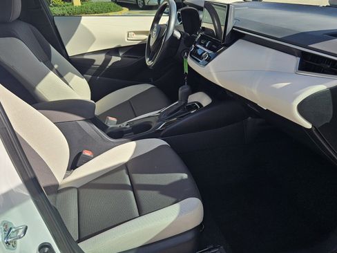 Certified 2023 Toyota Corolla LE image 10