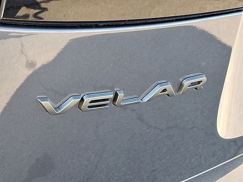 Used 2026 Land Rover Range Rover Velar S AWD/4WD image 29