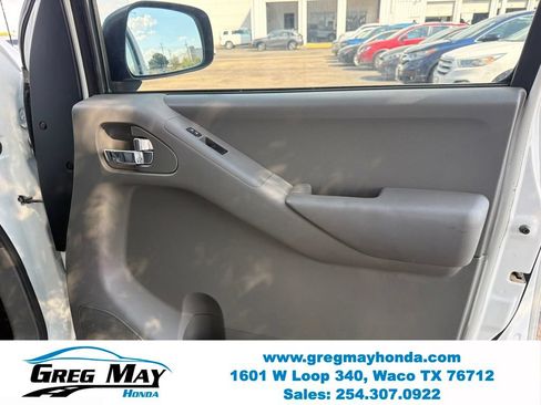Used 2014 Nissan Frontier SV AWD/4WD image 26