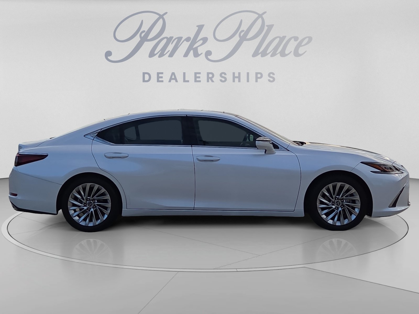 Used 2021 Lexus ES 350 Ultra Luxury w/ Accessory Package 2 FWD image 6