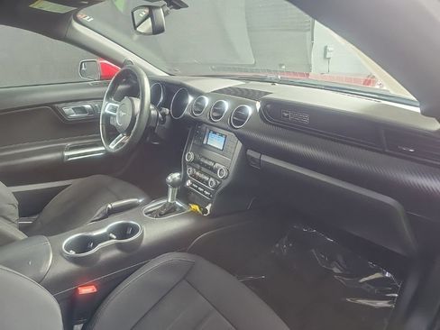 Used 2020 Ford Mustang Coupe RWD image 15