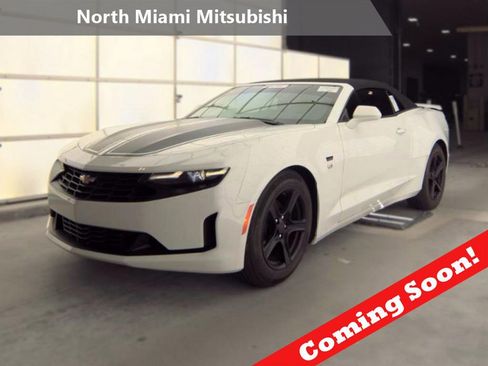Used 2023 Chevrolet Camaro LT RWD image 1