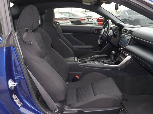 Used 2022 Toyota GR86 image 23