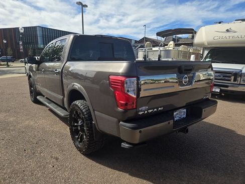 Used 2018 Nissan Titan Platinum Reserve w/ Platinum Utility Package AWD/4WD image 8