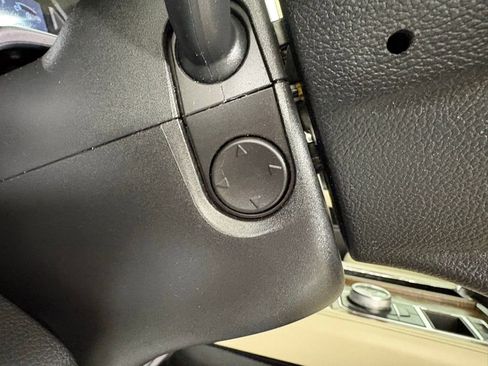 Used 2019 Ford Expedition Platinum RWD image 24