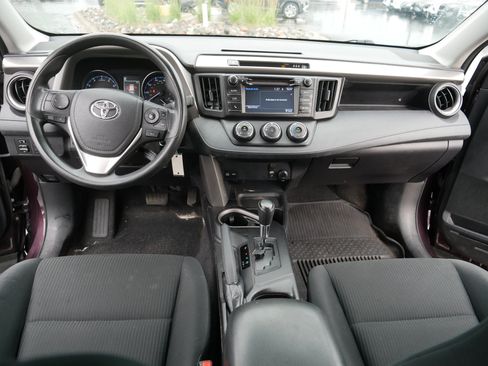 Used 2017 Toyota RAV4 LE w/ All Weather Liner Package AWD/4WD image 20