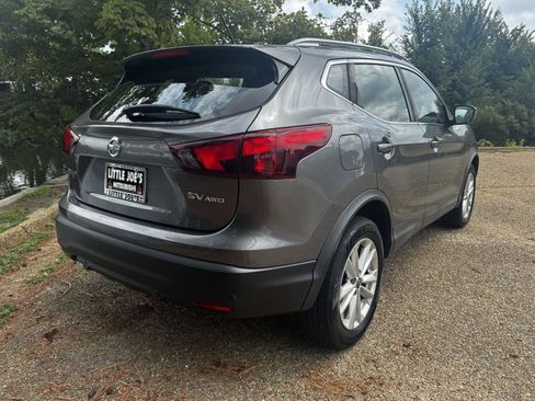 Used 2019 Nissan Rogue Sport SV w/ All-Weather Package AWD/4WD image 4
