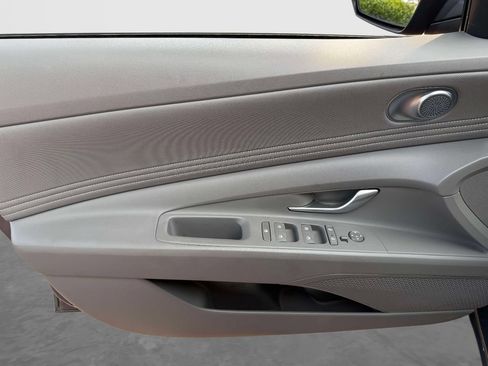 Used 2023 Hyundai Elantra SEL w/ Convenience Package FWD image 14