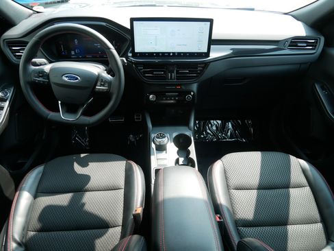 Certified 2023 Ford Escape ST-Line w/ Tech Pack #1 AWD/4WD image 13