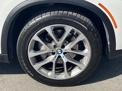 Used 2019 BMW X5 xDrive40i w/ Executive Package image 34