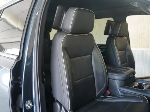 Used 2021 GMC Yukon SLT w/ SLT Luxury Plus Package AWD/4WD image 29