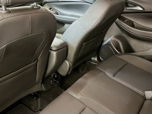 Used 2025 Buick Encore GX Preferred image 27