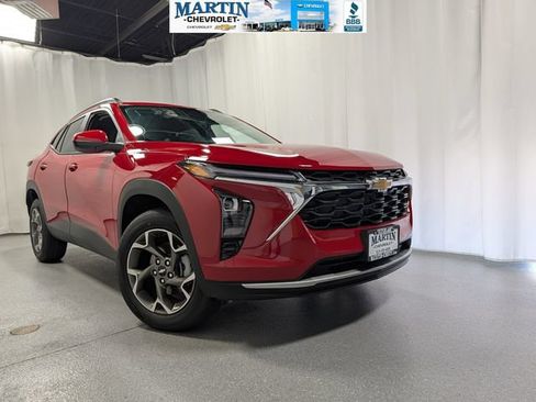New 2026 Chevrolet Trax LT w/ Driver Confidence Package FWD image 1