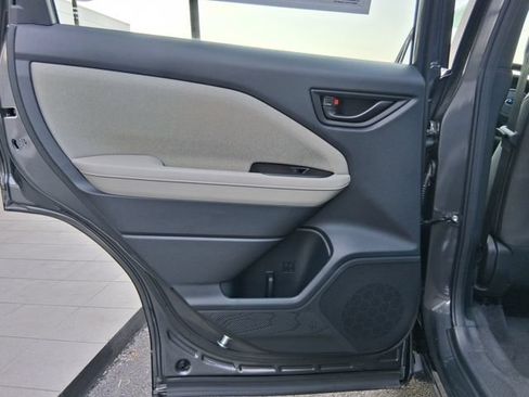 New 2026 Subaru Forester AWD/4WD image 15