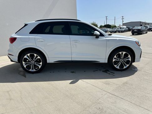 Used 2021 Audi Q3 2.0T Premium w/ 20" Wheel Package AWD/4WD image 6