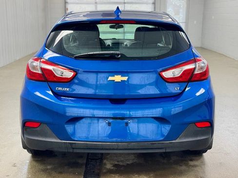Used 2017 Chevrolet Cruze LT FWD image 6