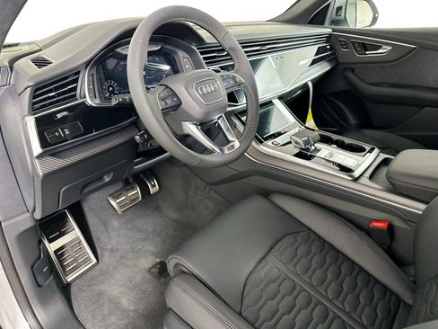 New 2025 Audi RS Q8 performance image 9