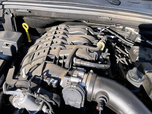 Used 2024 Dodge Durango GT image 32