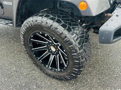 Used 2018 Jeep Wrangler Rubicon image 9